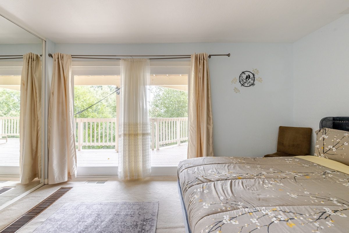 Primary Suite photo 6