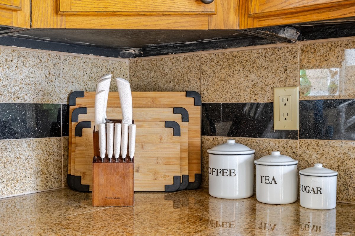 Kitchen & Dining photo 5