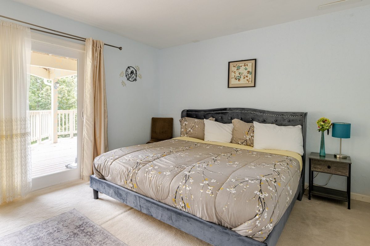 Kitchen & Dining photo 7